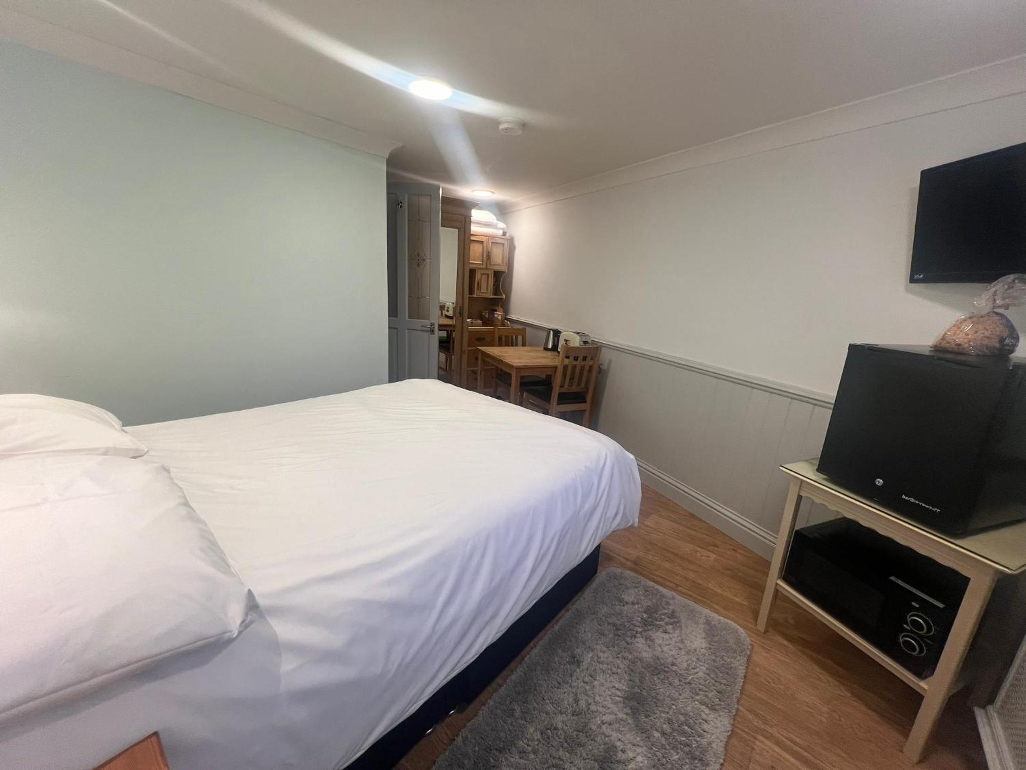 Addison B&B Guildford Esterno foto